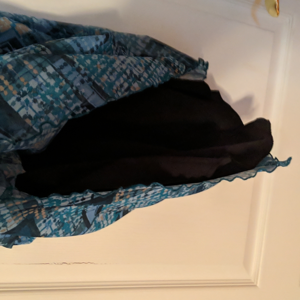 Dress - Picture 7 of 7